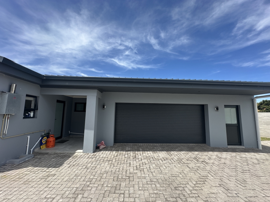 2 Bedroom Property for Sale in Reebok Western Cape